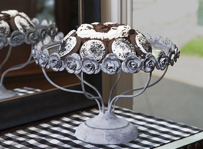 Cake Stands-Cloches